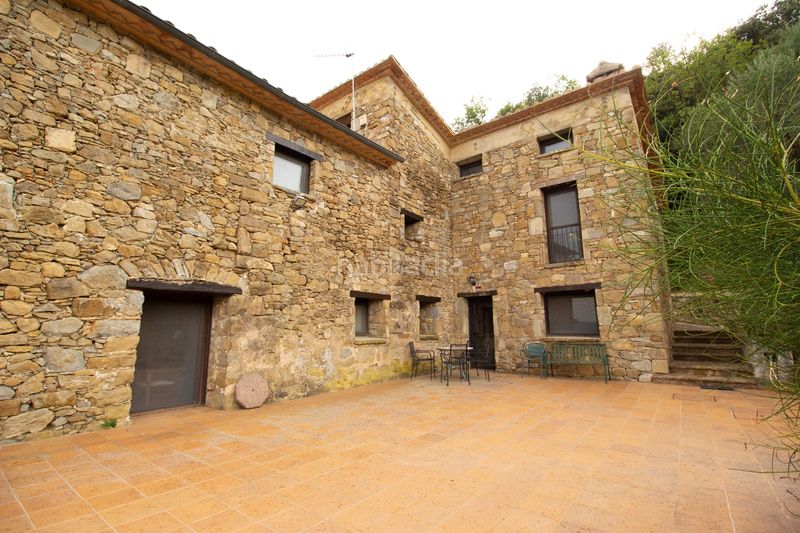 Foto 5e0b5696-e0ce-4483-8afd-346135dd8b54. Masia amb aparcament a Mieres