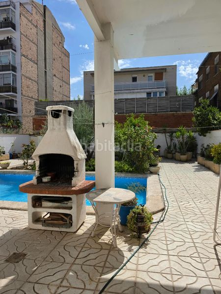 Foto 569ba7e0-4fe4-4a00-b3da-bda29754e08f. Casa amb xemeneia calefacció aparcament piscina a Igualada