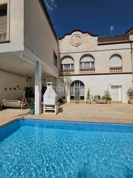 Foto ca0c06a9-7d13-48ab-bfb7-957ebb471eb9. Casa amb xemeneia calefacció aparcament piscina a Igualada