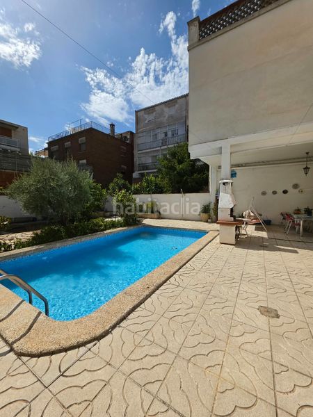 Foto e0c35a72-912a-496b-82a6-060b0c532d4f. Casa amb xemeneia calefacció aparcament piscina a Igualada