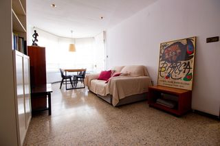 Appartement  Carrer alfons ii. Ampli pis a cappont amb ascensor i sortida exterior