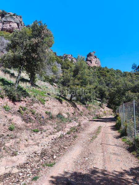 Foto 2cf68054-210d-49a8-a4b5-59fd38927c34. Terreny residencial a carrer de la font del querol 19 a Matadepera