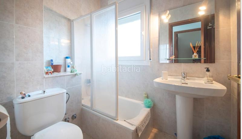 Foto ce850438-86e9-4aee-a8bb-775e4374a80b. Casa amb aparcament piscina a Mediona