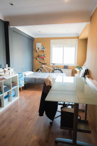 Foto 638995d1-e12d-4cc8-979a-64b72bd4a1cd. Àtic amb calefacció a Riu Nord Santa Coloma de Gramenet