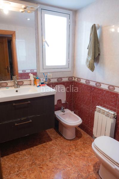 Foto a90c65b7-b646-498f-b21d-beb0f685184c. Àtic amb calefacció a Riu Nord Santa Coloma de Gramenet