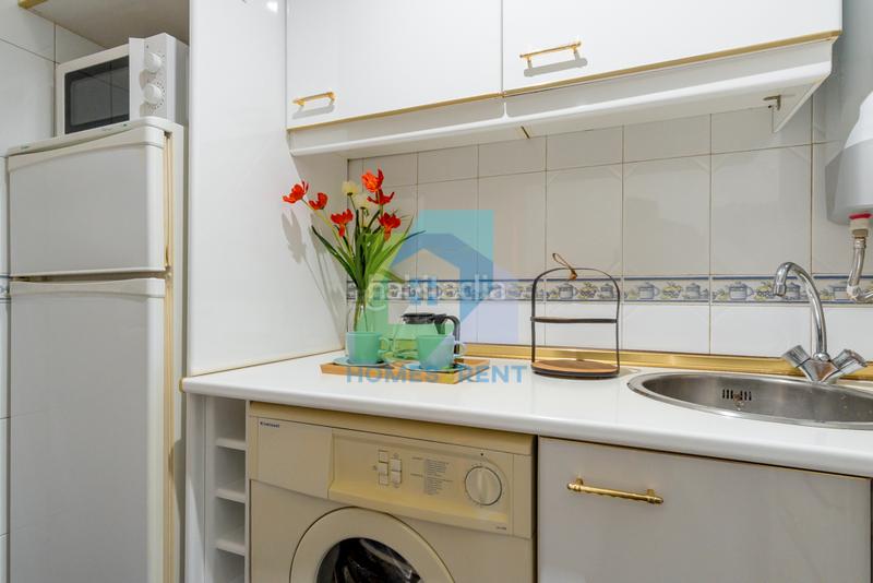 Foto 3a99b00f-7fe6-4f84-8ea9-b559c06b2725. Rent flat in calle de la cruz 10 in Sol Madrid