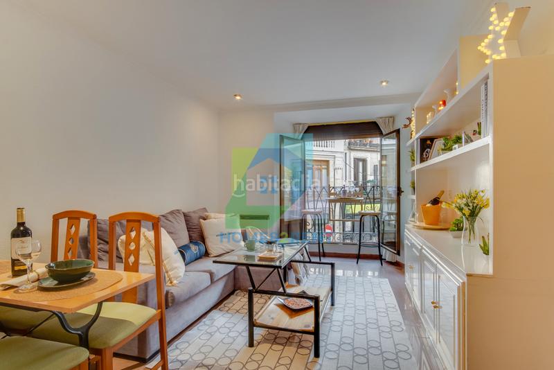 Foto 40d4d15d-8e0f-4337-803e-03bfcd4c44c7. Rent flat in calle de la cruz 10 in Sol Madrid