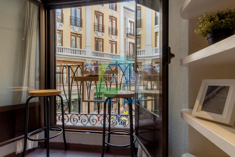 Foto 66b54b08-a8e9-484a-bb43-de064c7c64a3. Rent flat in calle de la cruz 10 in Sol Madrid