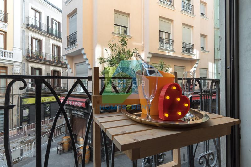 Foto 9bf235df-0f3d-4fd7-aeb4-0f83aa29077f. Rent flat in calle de la cruz 10 in Sol Madrid