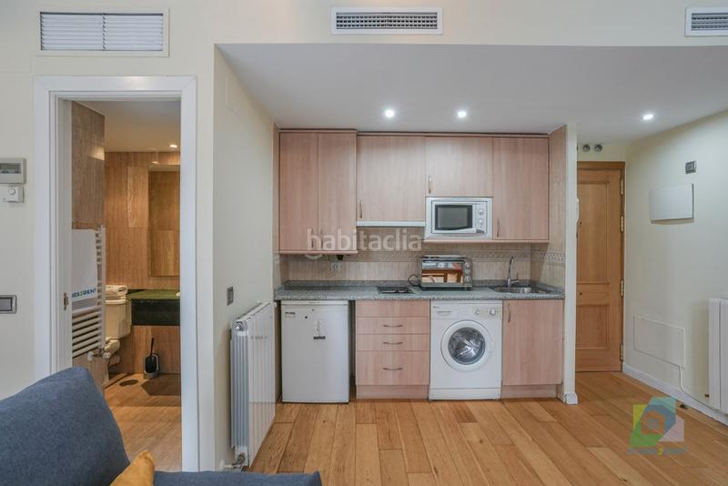 Foto 02cc58ff-58d1-437f-a985-00791a02af3f. Alquiler piso en calle de embajadores 167 ***disponible desde el 01 de enero 2026*** en Madrid