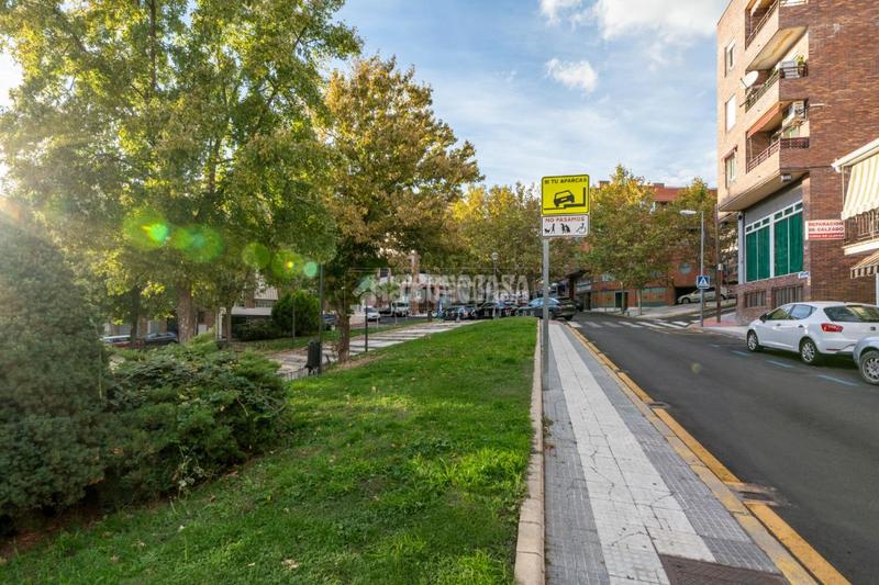 Foto 3a7e623b-38cb-4f48-9985-1be3e3ab6b87. Aparcament cotxe a Casco Antiguo Majadahonda