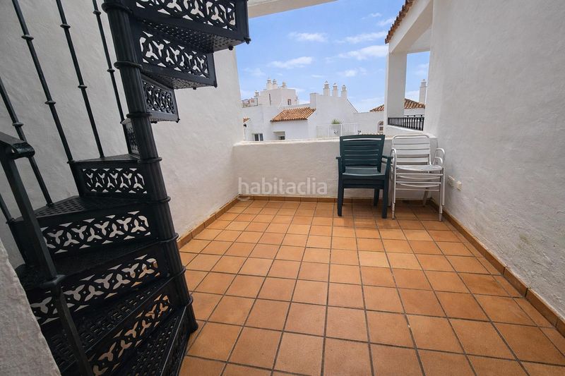 Foto d6c349e7-8bf1-42bd-b29e-bf1785fcca6d. Duplex con parcheggio in La Duquesa Manilva