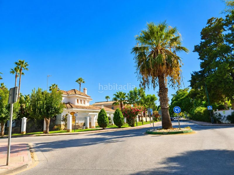 Foto f733d2fd-c246-4023-8892-dd0c48119c12. Casa adossada amb aparcament piscina a Guadalmar Málaga