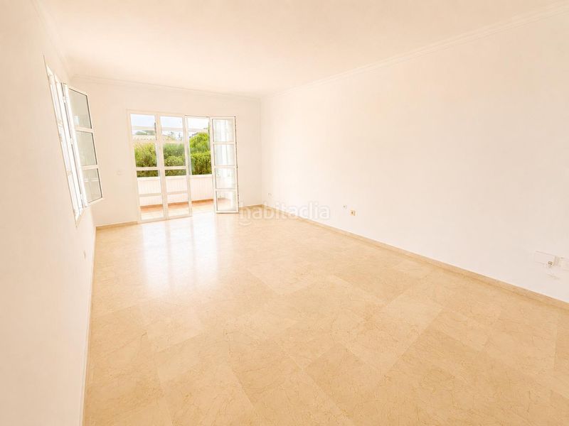 Foto 97d276fb-bdd1-4a9e-b2b2-1eec04048568. Chalet villa independiente con piscina privada en la duquesa! en Manilva