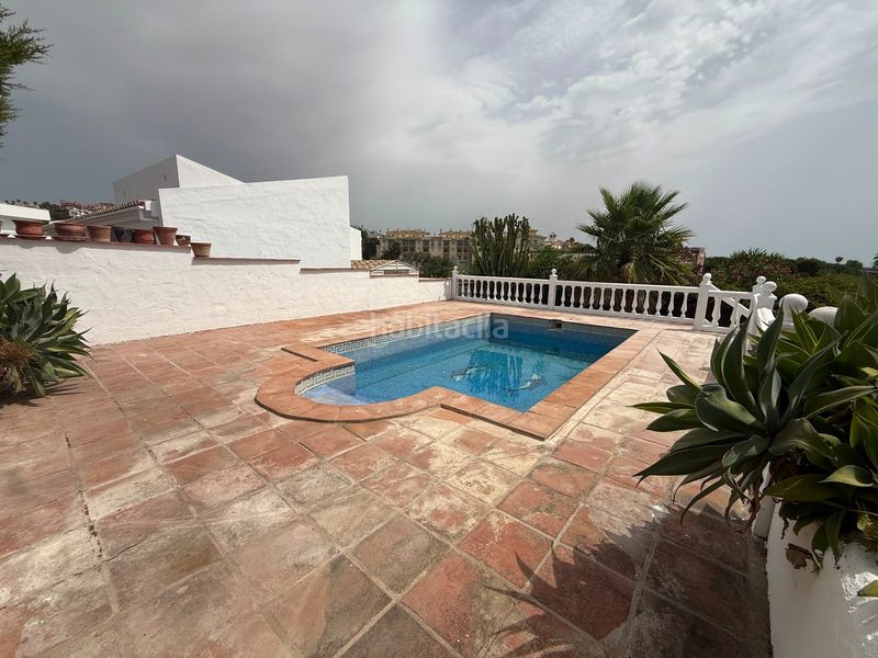 Foto e62afec9-1f83-4050-b4af-e4397bbd52f6. Xalet amb aparcament piscina a El Castillo Manilva