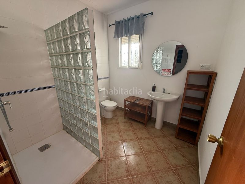 Foto b9aea0f7-9937-4526-b135-59491d0eb58a. Casa con parcheggio in Fuentemora Antequera