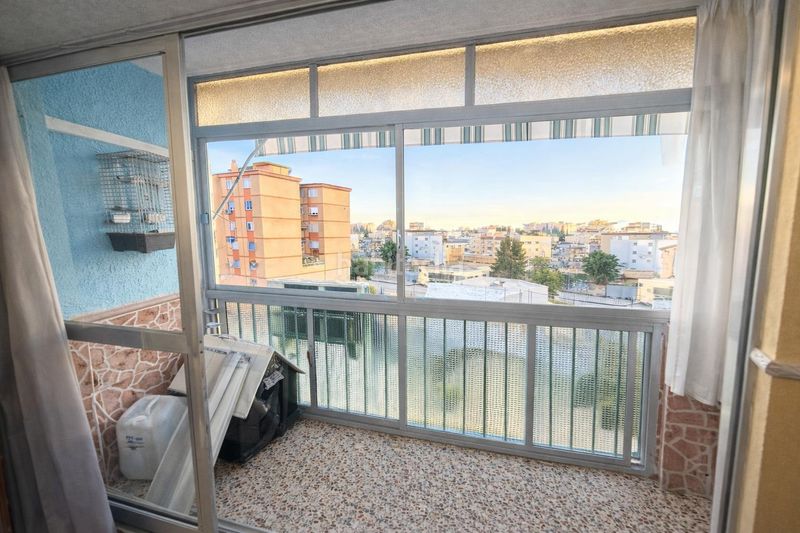 Foto b4eafc03-aec6-49d3-af71-9c7352981e3a. Apartament a Barrio de Ciudad Jardín Málaga