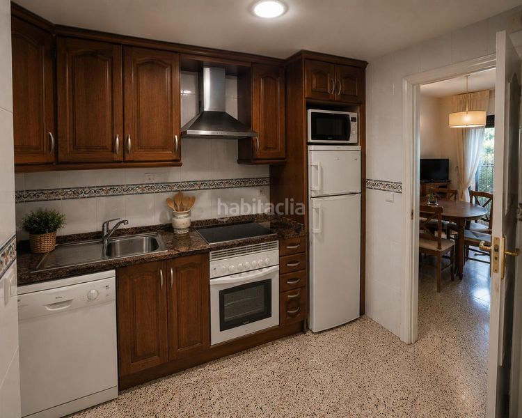 Foto 0e3be175-dbbd-4f30-9576-26ce4ddc5975. Chalet avec parking dans Ejido Sur Ejido (El)
