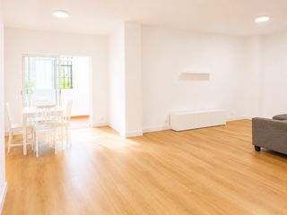 Flat in Calle MARMOLES