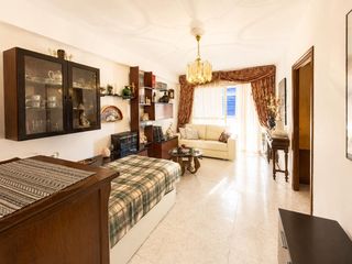 Apartament a La Unión - Cruz de Humilladero - Los Tilos. Amplia vivienda exterior en cruz de humilladero, málaga!