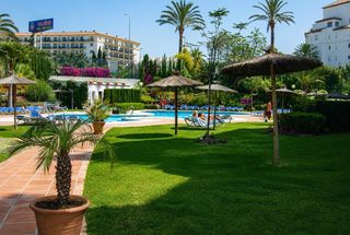 Pis  Avenida avenida lola flores. Luxury apartment with mediterranean sea views in puerto banús