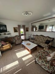 Casa aparellada a Centro. Casa en venta en alhaurín el grande