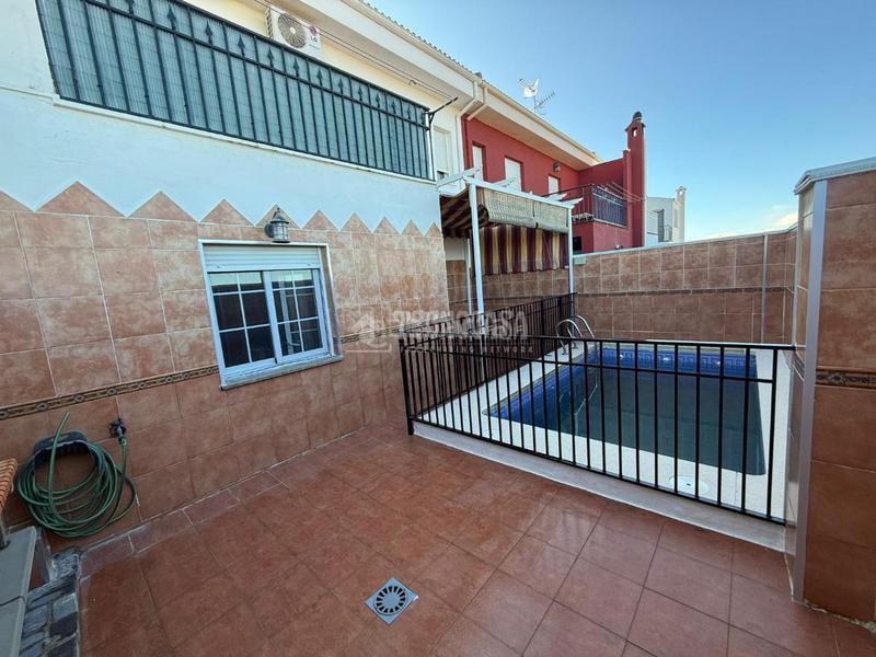 Foto 62c20053-a80e-41f1-9b86-a9a31f5fce44. Casa pareada casa en venta en Martos