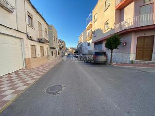 Maison jumelée à Torredonjimeno. Casa en venta en torredonjimeno