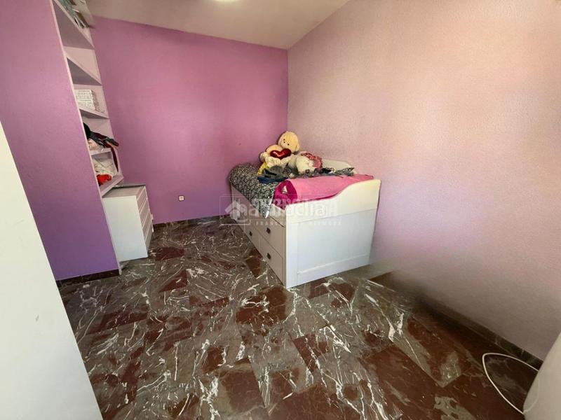 Foto 8ad02f41-812f-42cf-ad0b-808f8f076a94. Casa aparellada a Martos