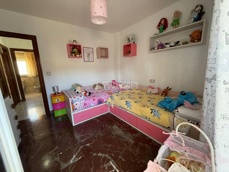 Foto e355e5fd-d7f6-4f49-bd9f-c05fe262c6c5. Casa aparellada a Martos