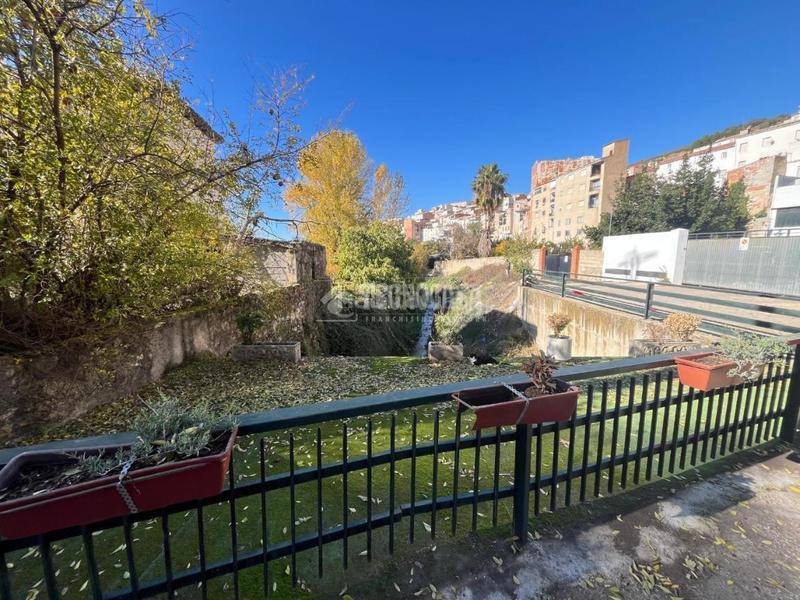 Foto d8f33171-d03e-42c5-9e5b-badaa0fef835. Casa aparellada a Fuensanta de Martos