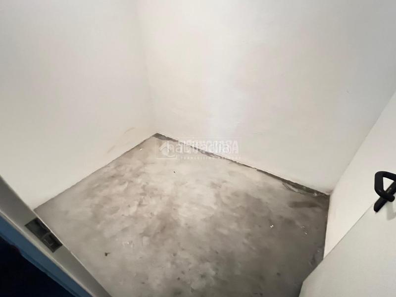 Foto a9f938fe-3f30-4f9a-b102-3c3e90d2402b. Autoparkplatz in Torredonjimeno