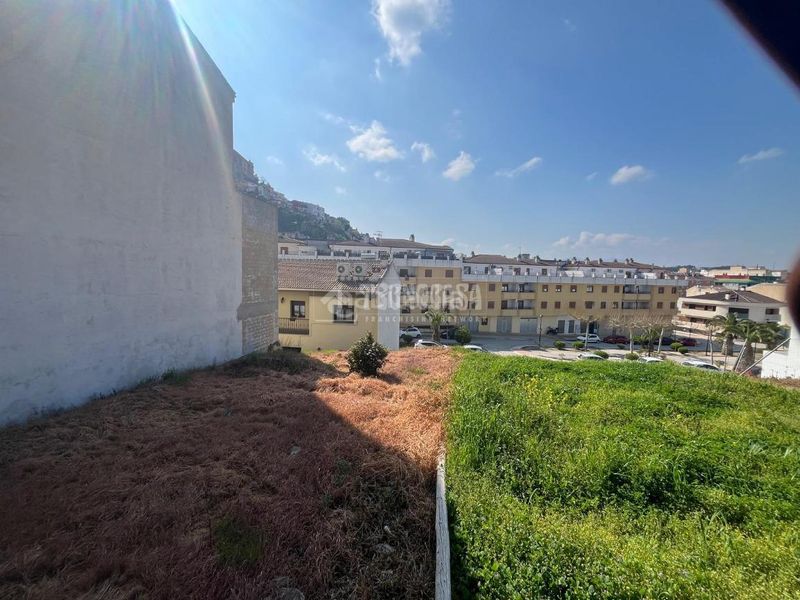 Foto 907685ad-3ecd-4182-b717-b6613ca57cdf. Terreny residencial a Martos