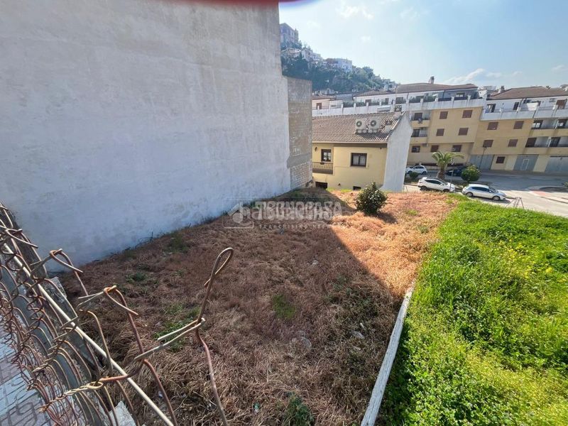 Foto 9fb63d00-85cd-498d-bc5a-9ba75648607c. Terreny residencial a Martos