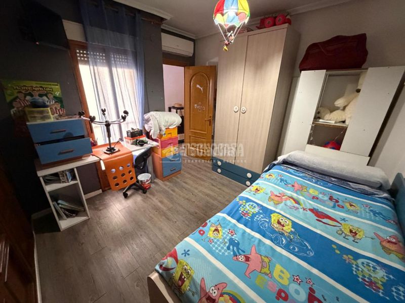 Foto e272c0c5-b8e0-4576-bc53-86749123a8ca. Pis a Torredonjimeno