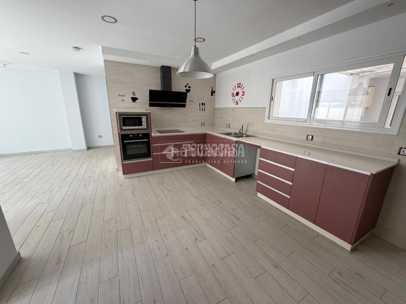 Foto 3780597c-7768-40f4-8da0-bdfa5d5a149a. Pis a Martos