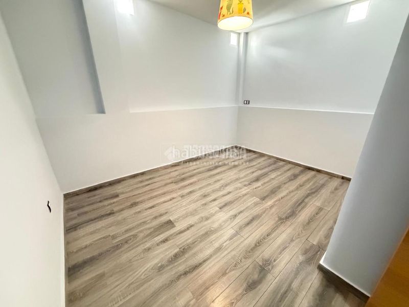 Foto b0c164e4-d6f0-488d-b67e-0d9bfcc8826b. Pis a Martos