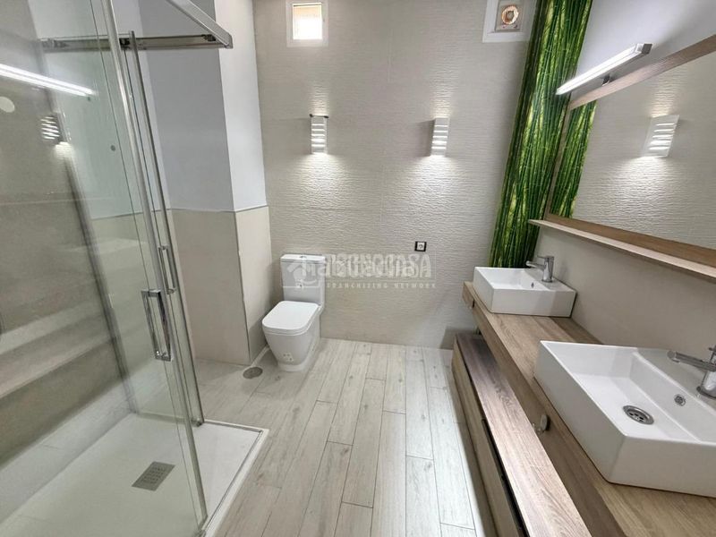 Foto f3ca5e1d-fbb8-4492-8925-59c920bf6ff1. Pis a Martos