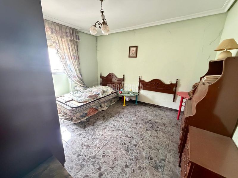 Foto 0628bdb6-5cc3-4af3-8e84-fd725c3edc82. Casa aparellada a Martos