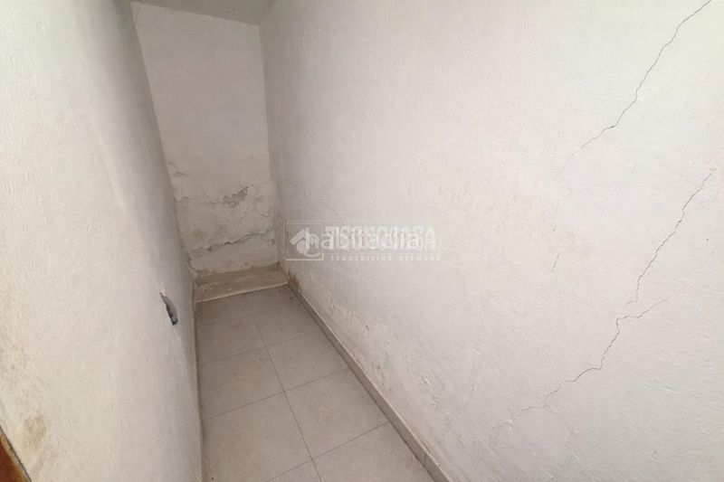 Foto 2aead1f7-eb94-480b-a289-b0796a5696d7. Casa aparellada a Martos