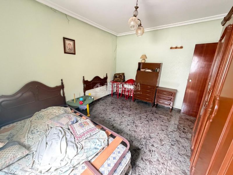 Foto 80ada945-634e-4ec2-91e8-b43fea6eb420. Casa aparellada a Martos