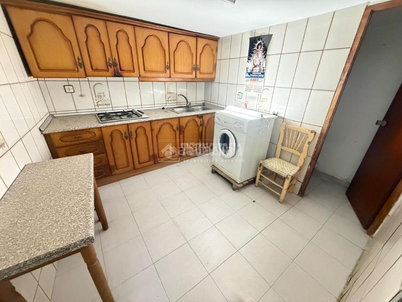 Foto ee259821-6544-424f-858f-765a353c0919. Casa aparellada a Martos