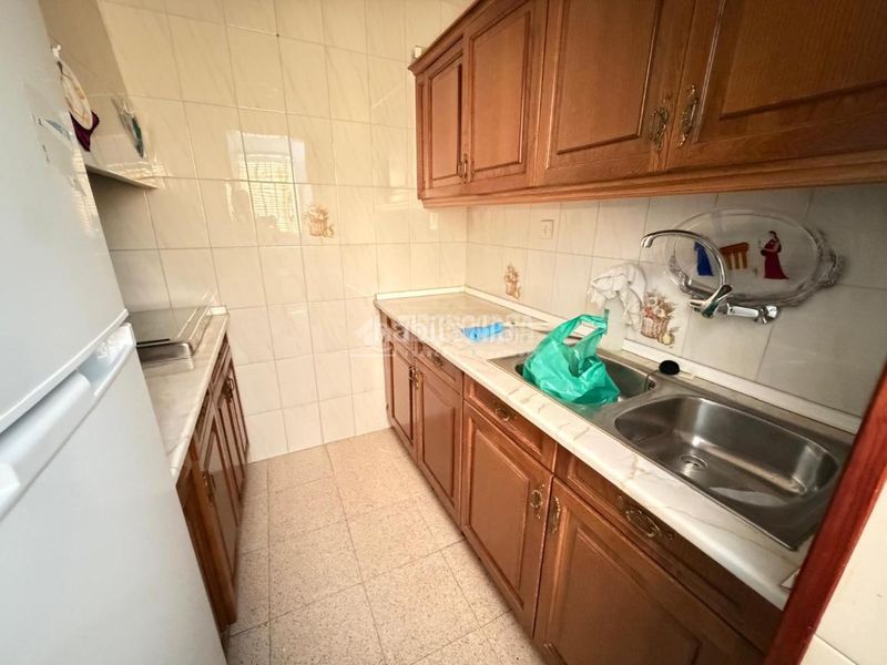 Foto a5d65b81-3476-47cc-9a73-afe0458568f4. Casa aparellada amb calefacció a Martos