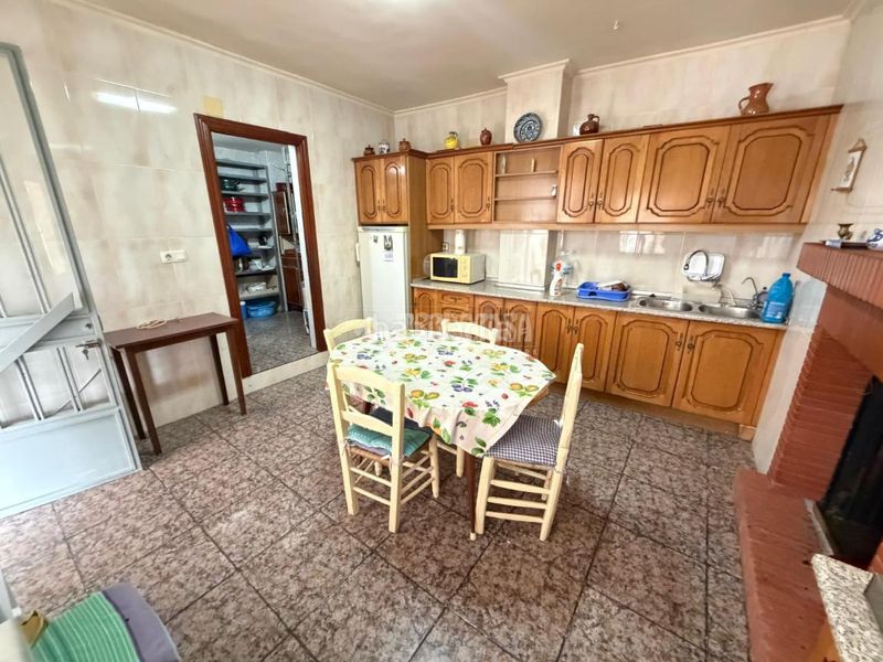 Foto db7635ea-0f59-4f47-82ea-272fbc7f2862. Casa aparellada amb calefacció a Martos