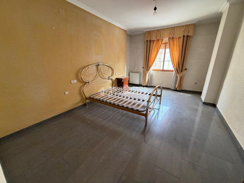 Foto 327a7fc0-c676-4c9c-9744-28e1bf63c57a. Pis a Torredonjimeno