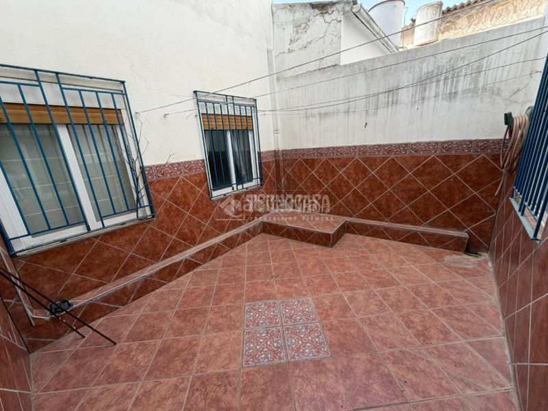 Foto 46498e34-9666-4989-8b70-08fe46952ec4. Pis a Torredonjimeno