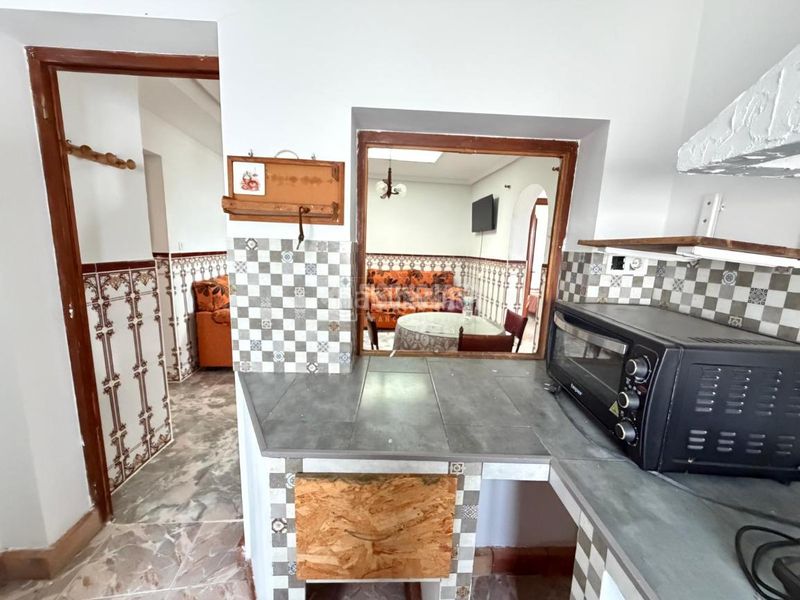 Foto 600c39cb-85a2-4a0c-ba53-3f1229627196. Casa aparellada a Alcaudete
