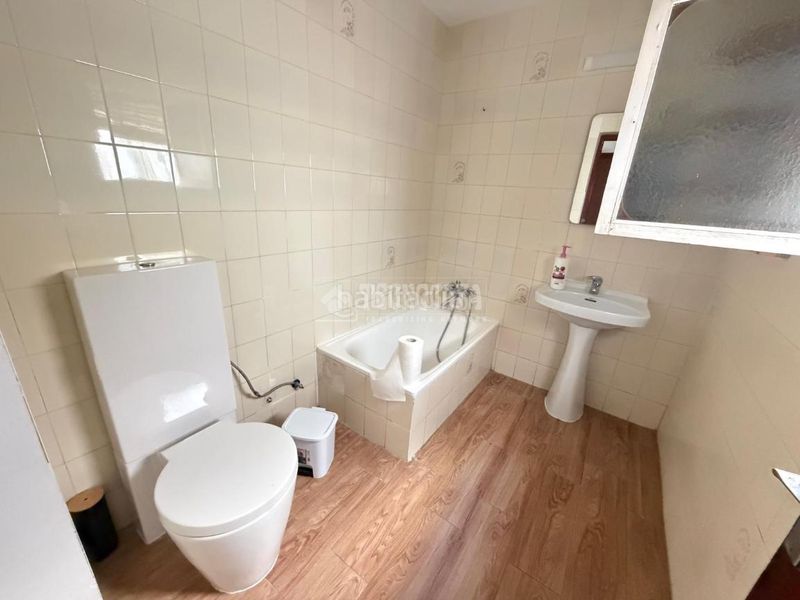 Foto 851e844d-ad01-4646-b914-f27f626e5e45. Casa aparellada a Alcaudete