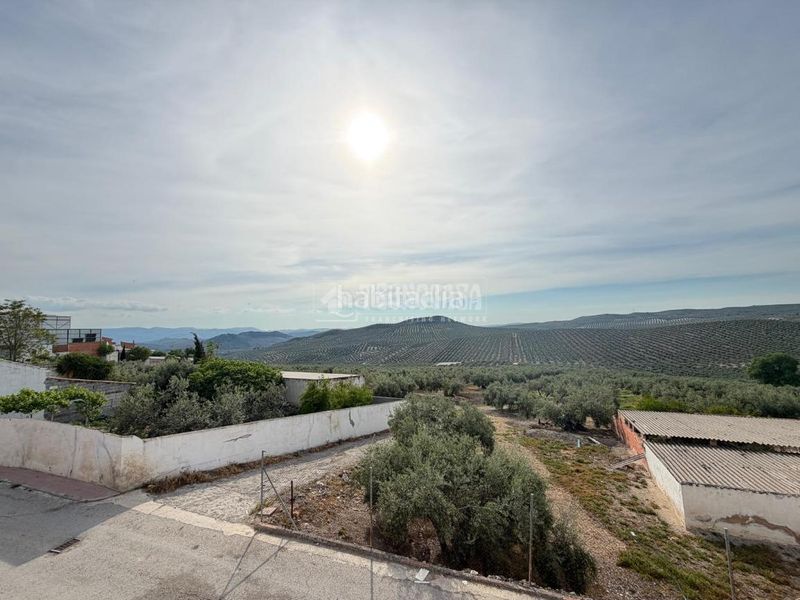 Foto ef854642-977a-47f5-955d-e0b5a6f7a74d. Casa aparellada a Alcaudete