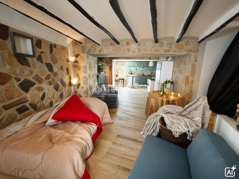 Foto 17013f8e-0260-42b9-a3d7-320d975d38fd. Casa aparellada a Martos